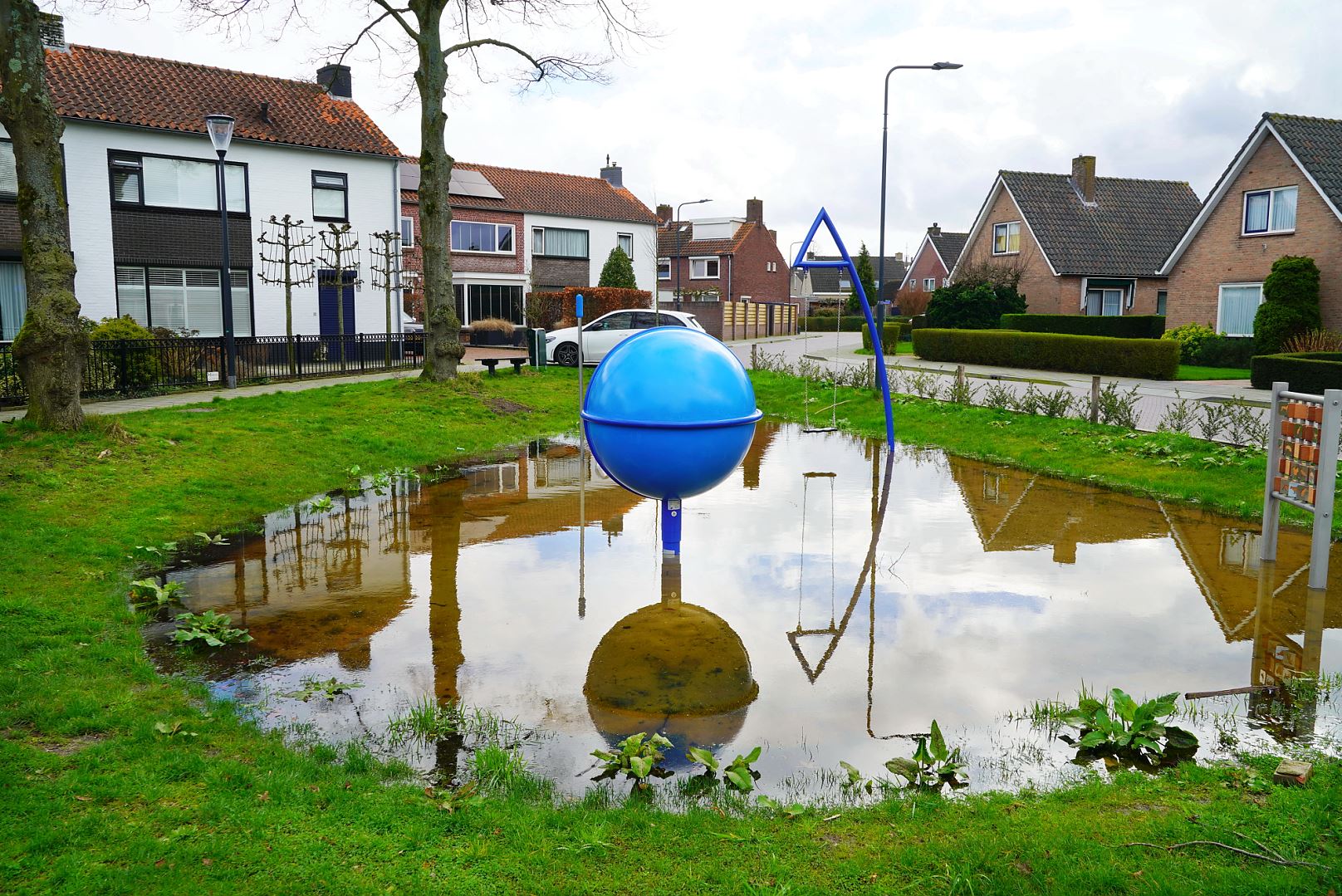 Zoekplaatje Blauwe bol Prinsenbeek